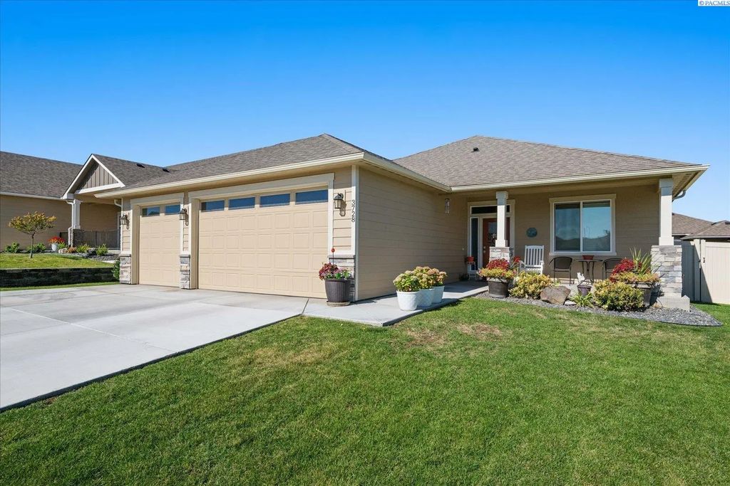3728 S Van Buren Pl, Kennewick