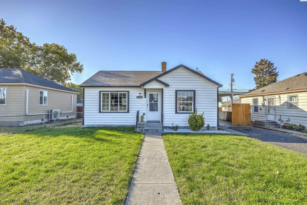 1712 W Irving Street, Pasco