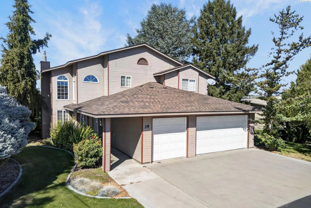 39 Paradise Drive, Burbank