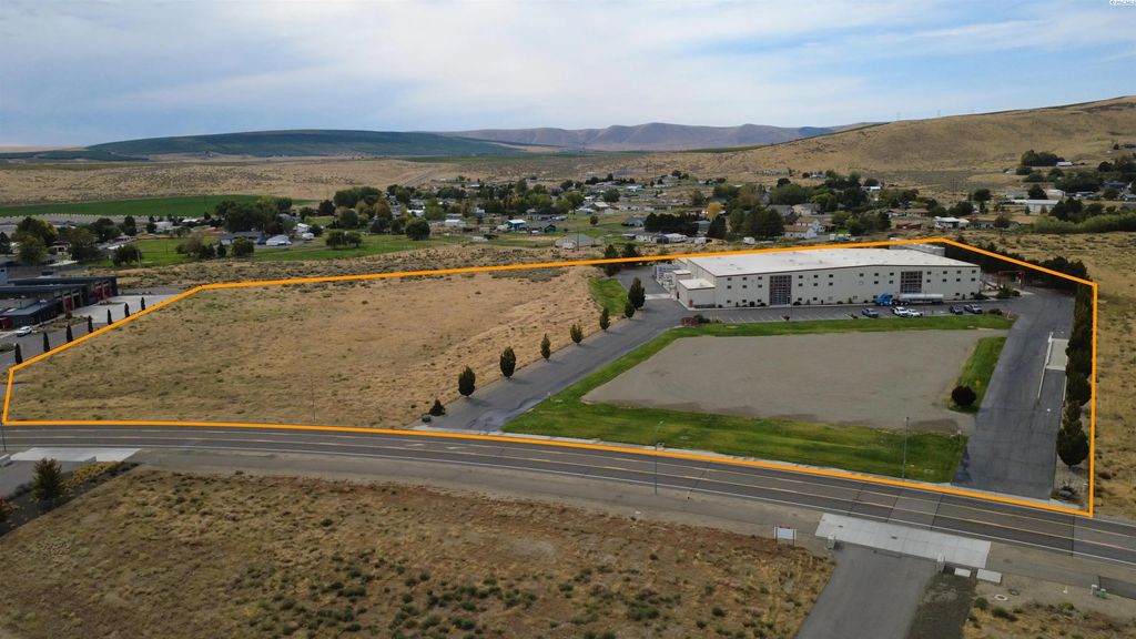 8111 Keene  Road South, West Richland
