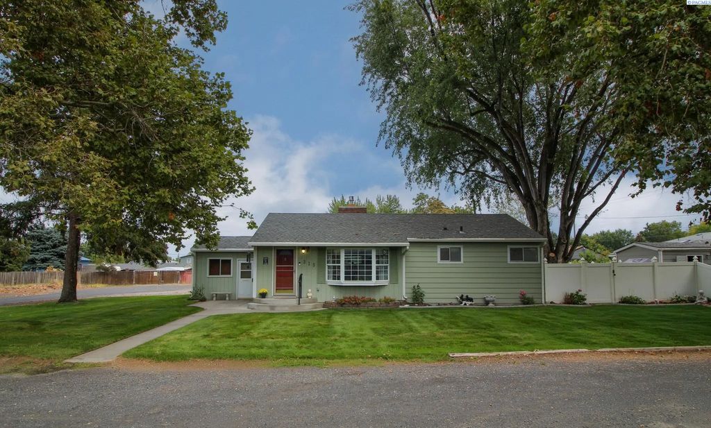 315 S Harrison Street, Kennewick