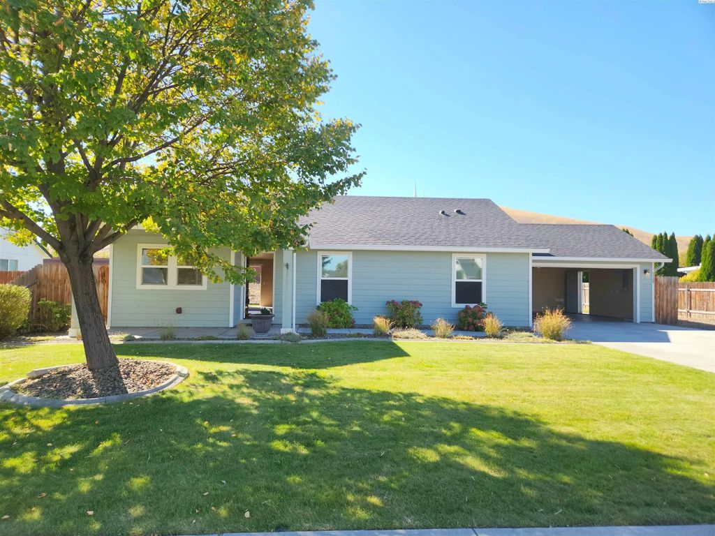 5149 Pinehurst St, West Richland