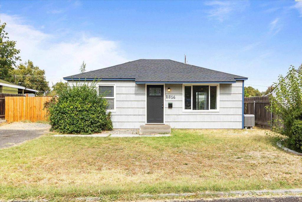 2314 W 4th Place, Kennewick