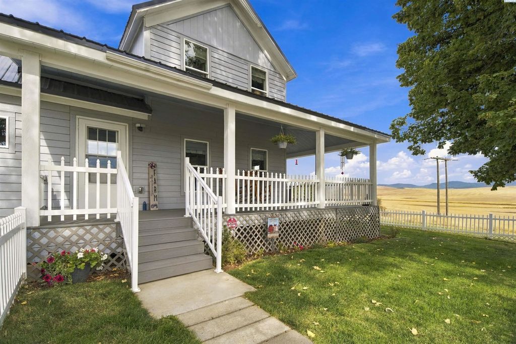 2031 Walter Siding Rd, Garfield