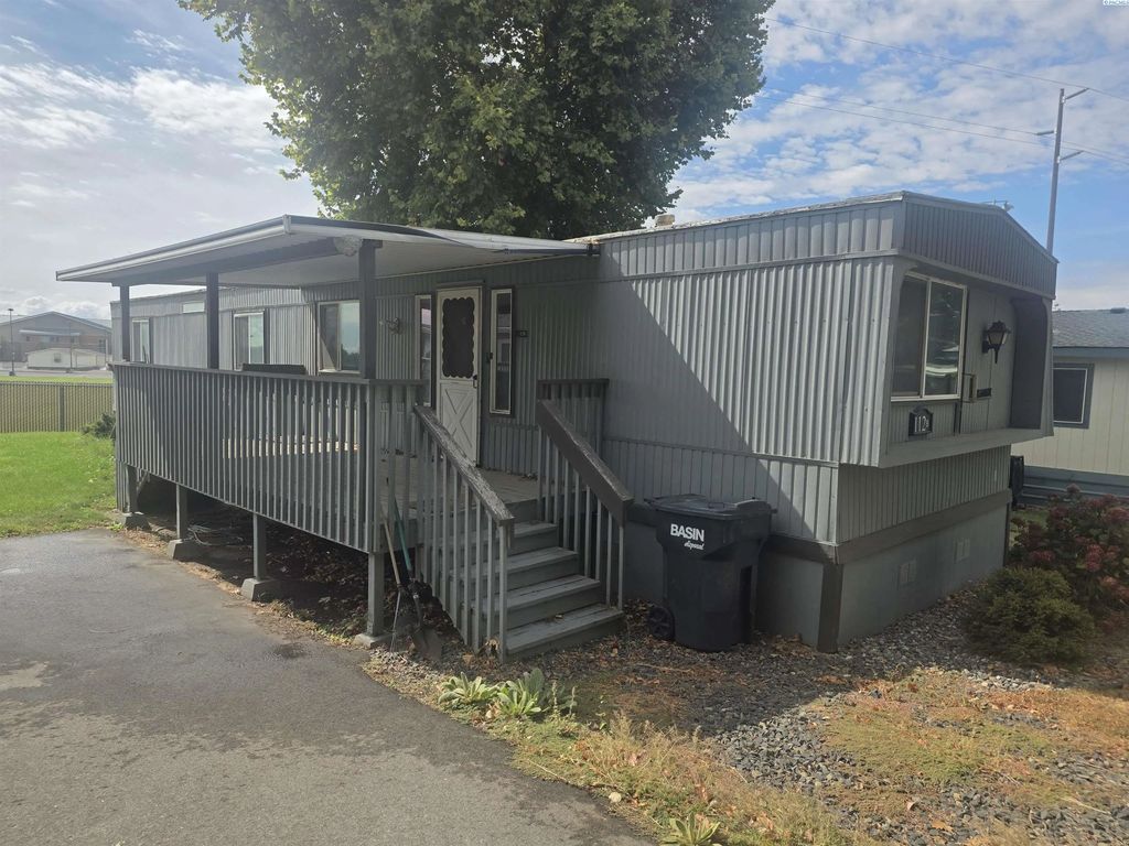 3517 W Road 84 112b, Pasco