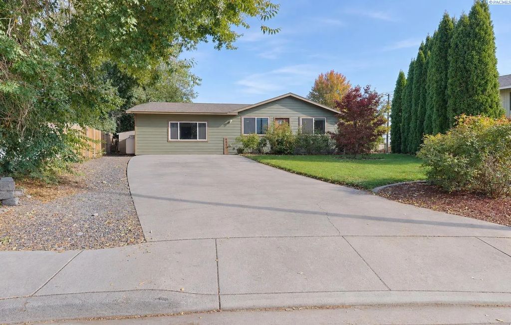 4610 Mallard Court, West Richland