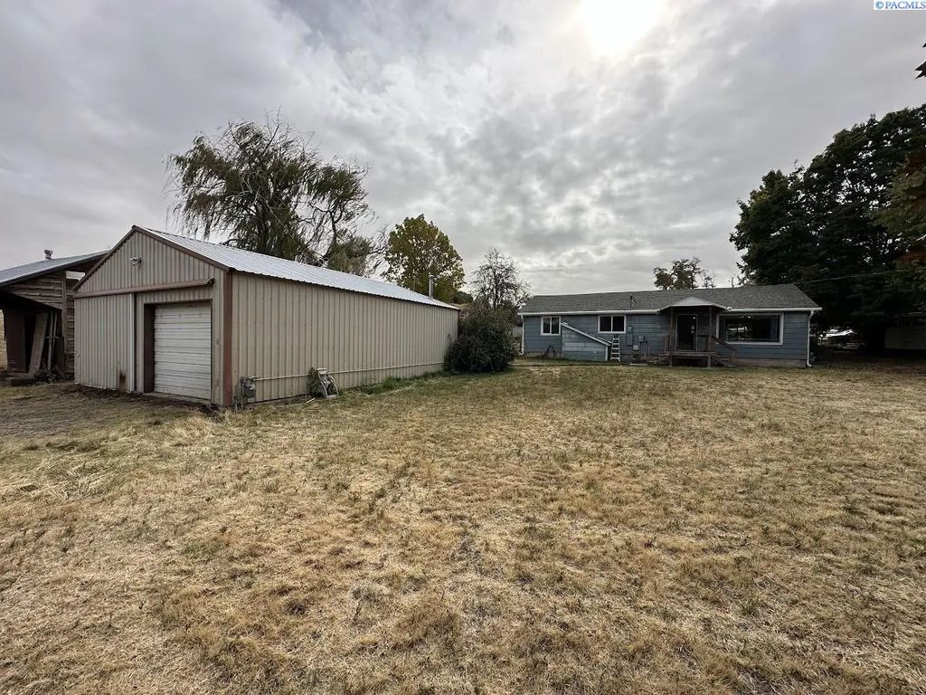 102 Ensign Rd., St. John