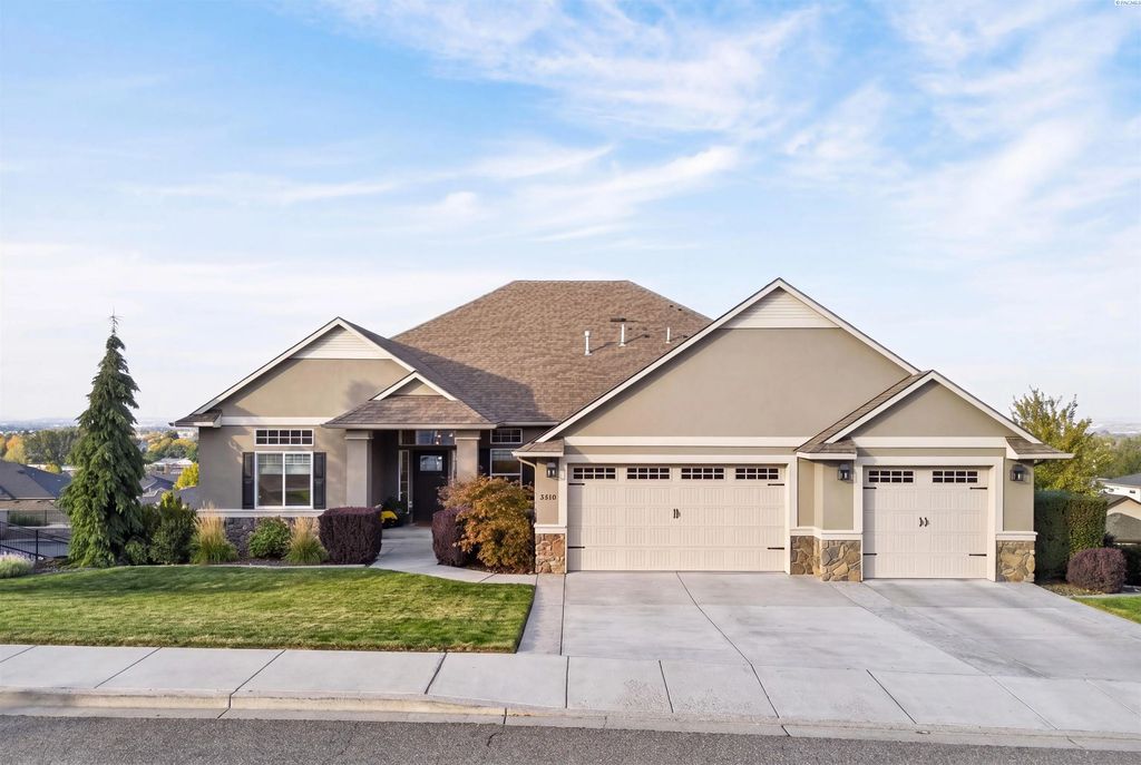 2410 W 51st Ave, Kennewick