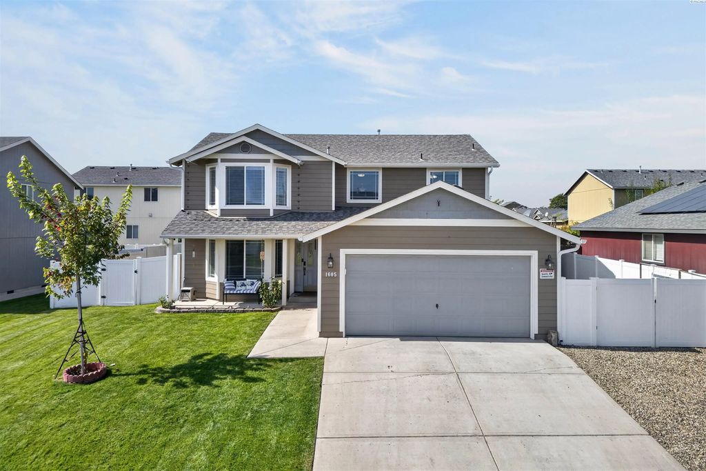 1605 S 14, Sunnyside