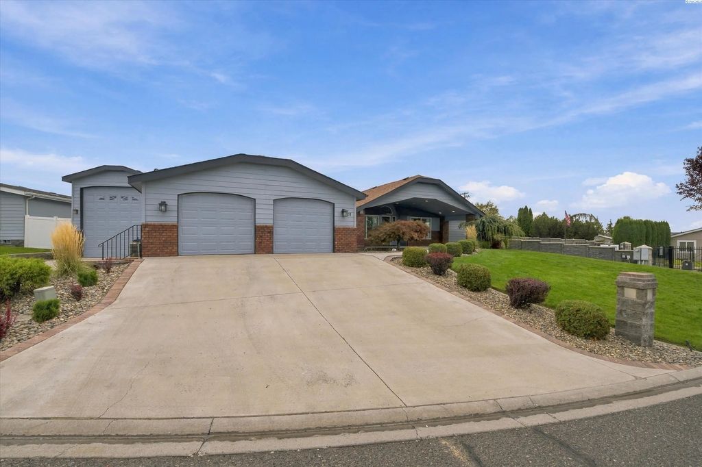 200 Bridle Way #101 101, Yakima