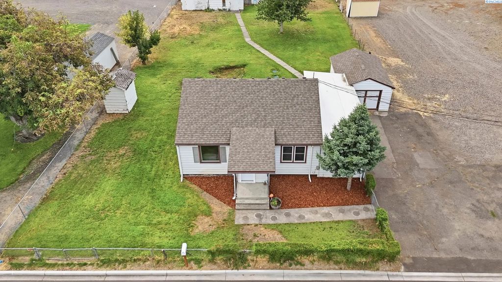4416 W Court, Pasco