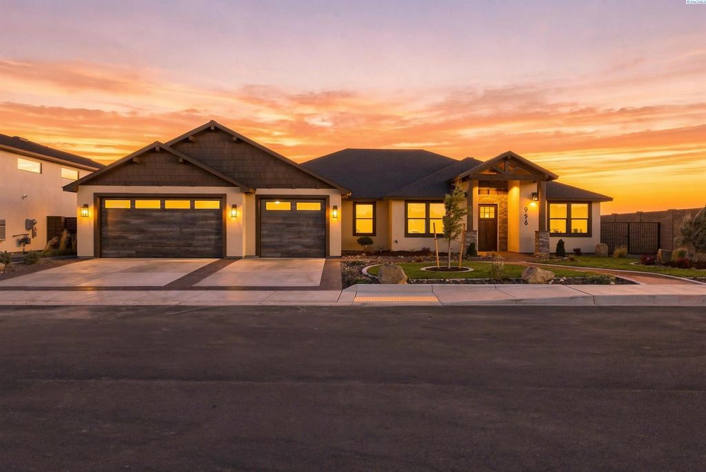996 Andes Ave, West Richland