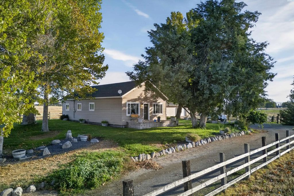 2060 Cemetery Rd, Sunnyside