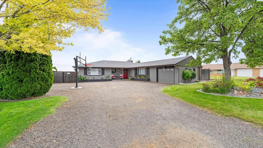 428 N Underwood St, Kennewick
