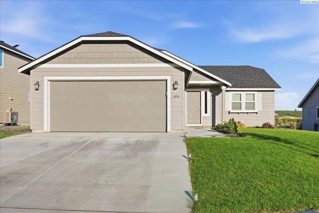 1454 9th Street, Benton City