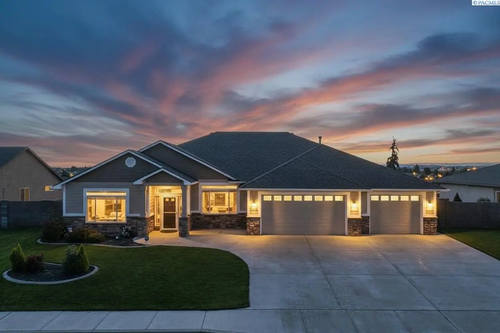 4502 Tamarisk Dr, Pasco