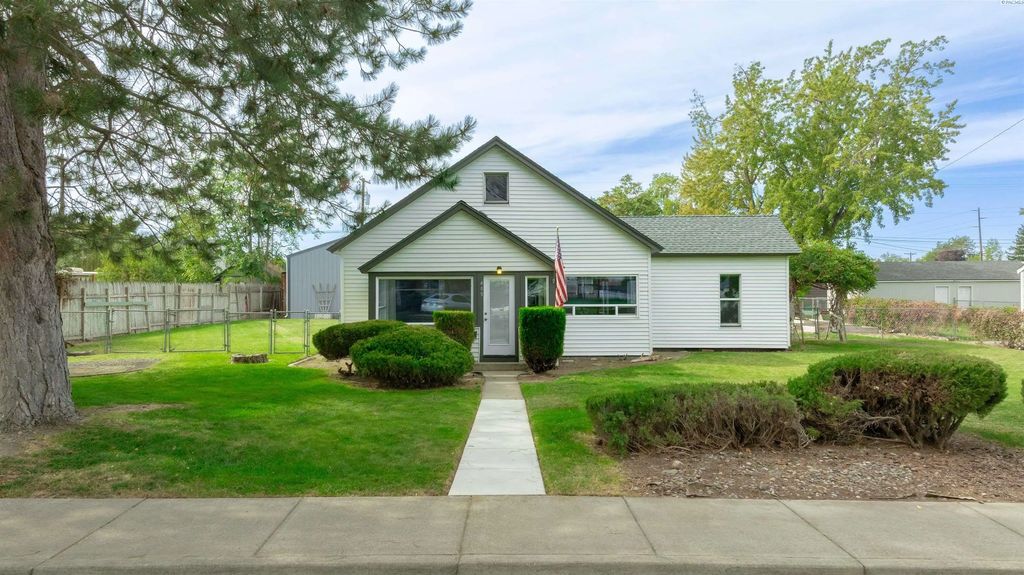 409 N Garfield St, Kennewick