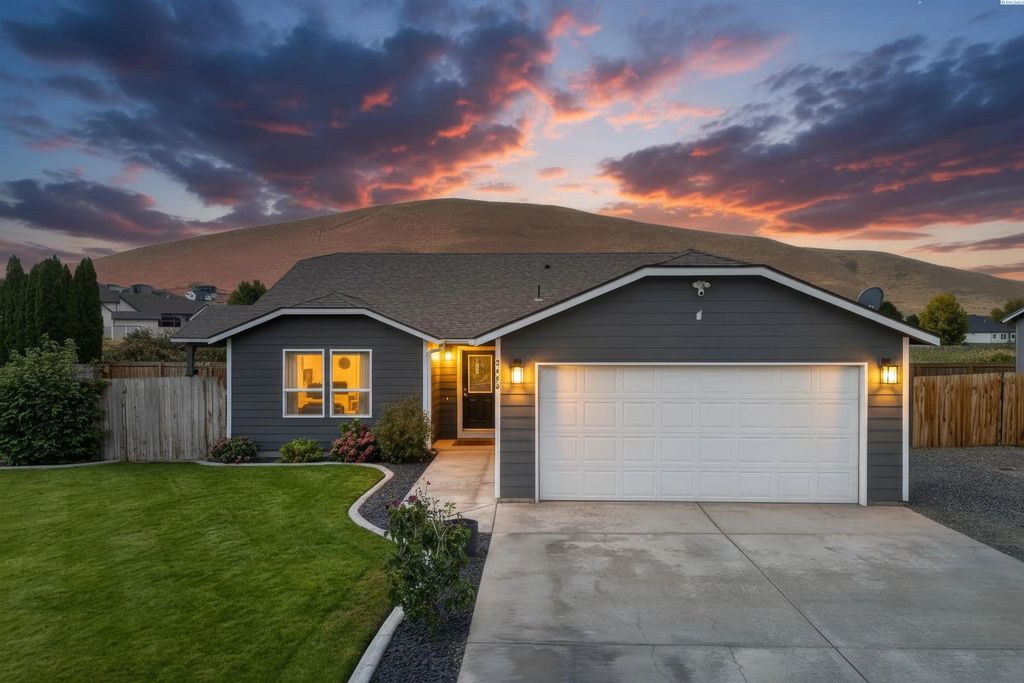 5405 Kirkwood Lane, West Richland