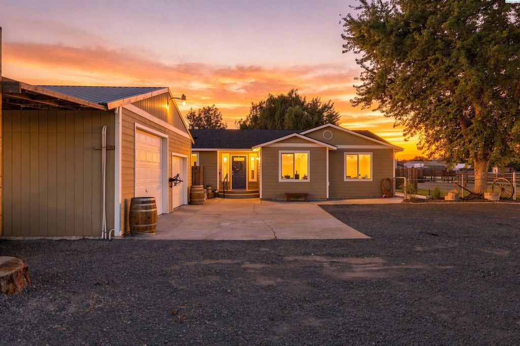 218612 E Perkins Rd, Kennewick