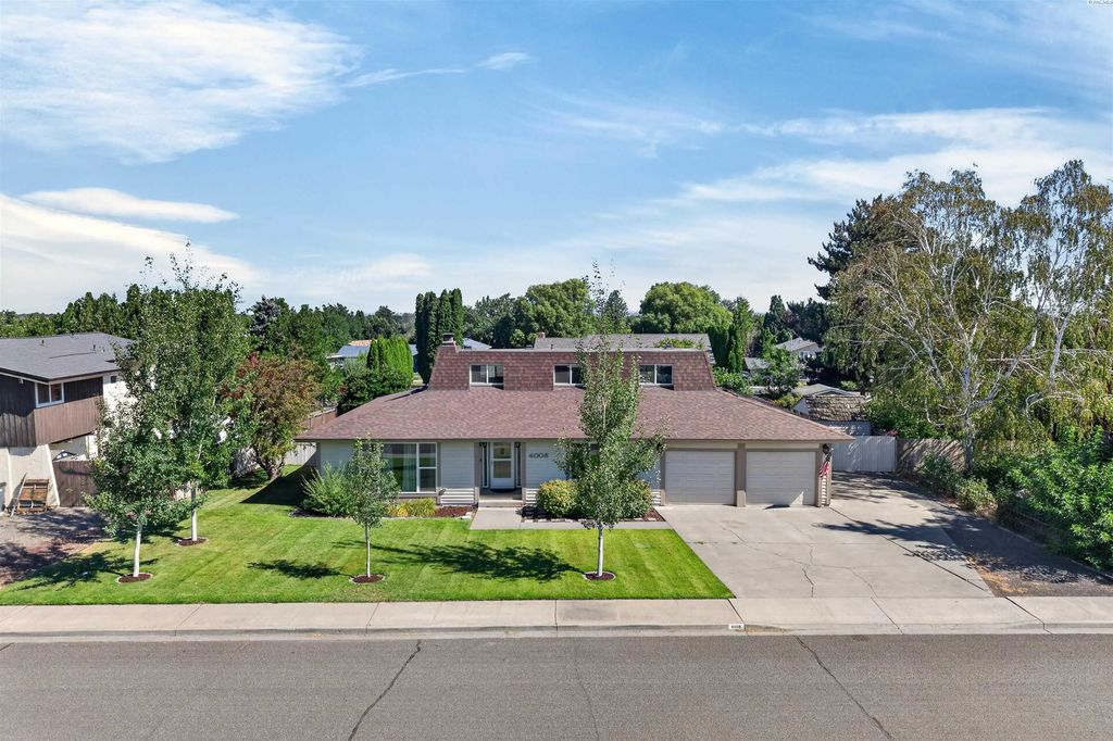 4008 W 18th Ave, Kennewick