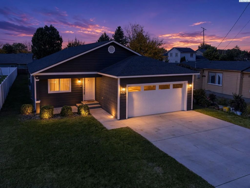 637 N 16th St, Sunnyside
