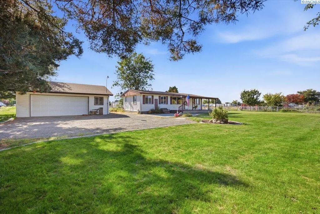 134 Ringhoff Road, Burbank