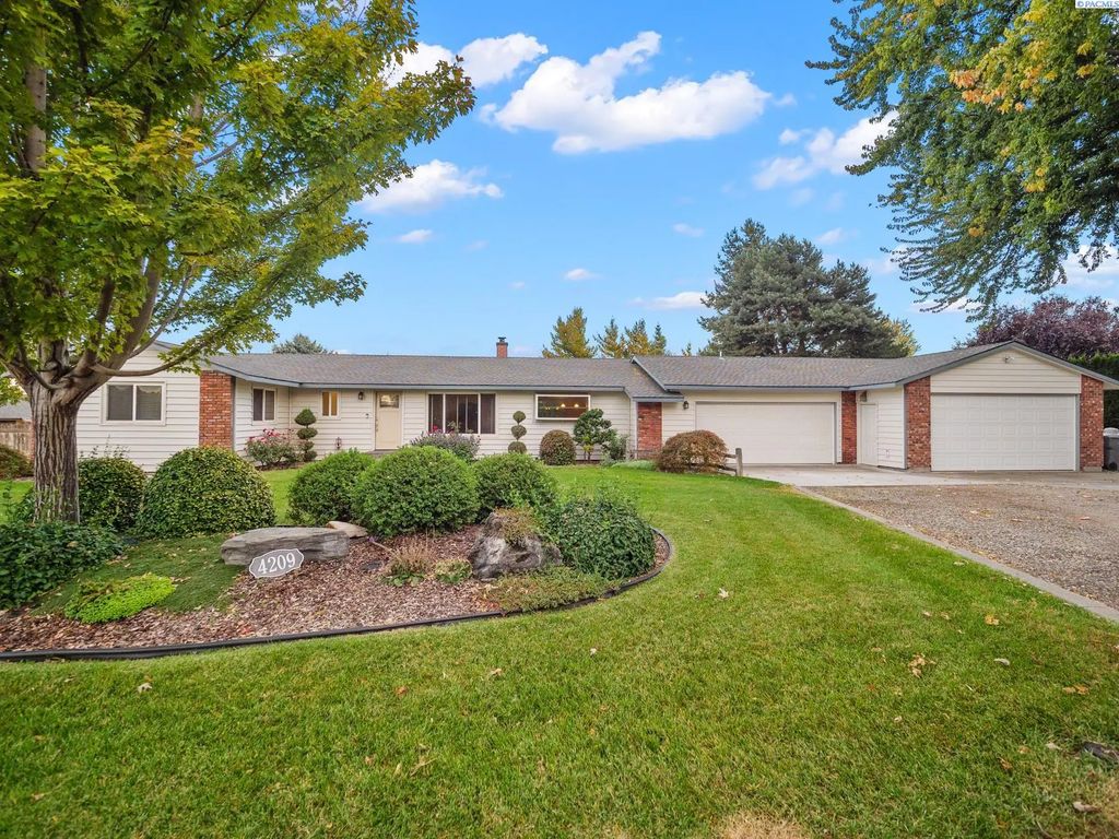 4209 S Elm St, Kennewick