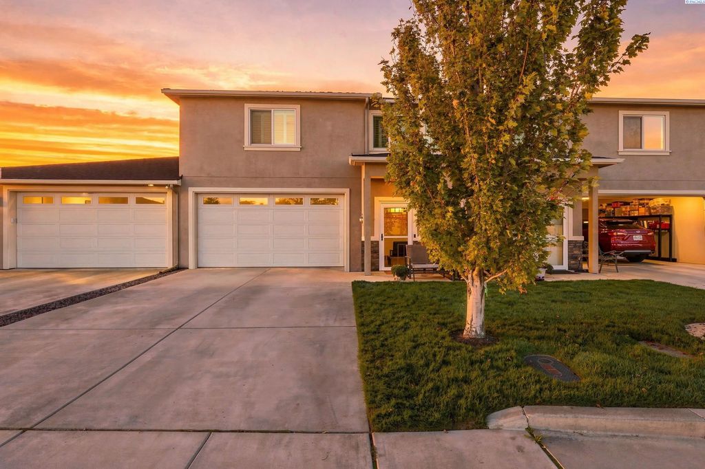 1018 S Elma St, Kennewick