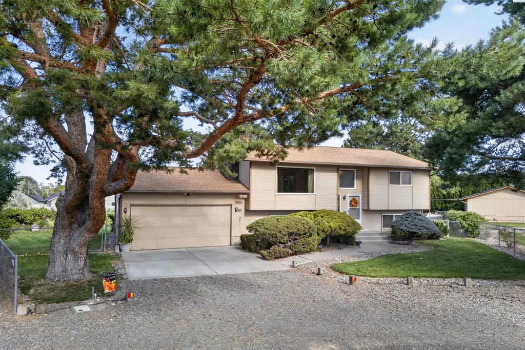 2306 S Anderson Place, Kennewick