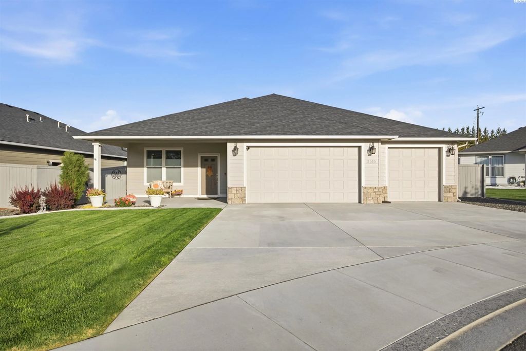 3615 S Palouse Court, Kennewick