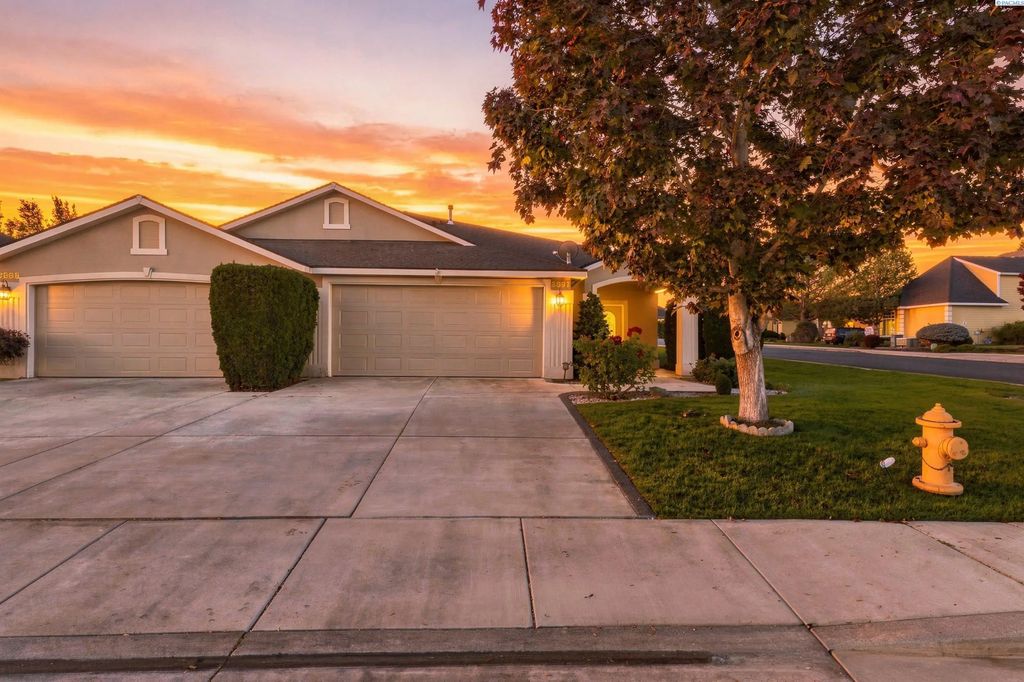 3597 Waterford St, Richland