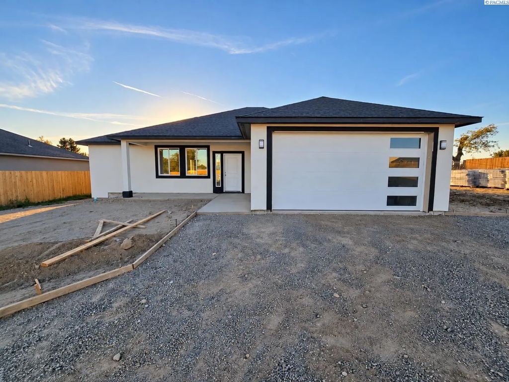 2134 S Elm Pl, Kennewick