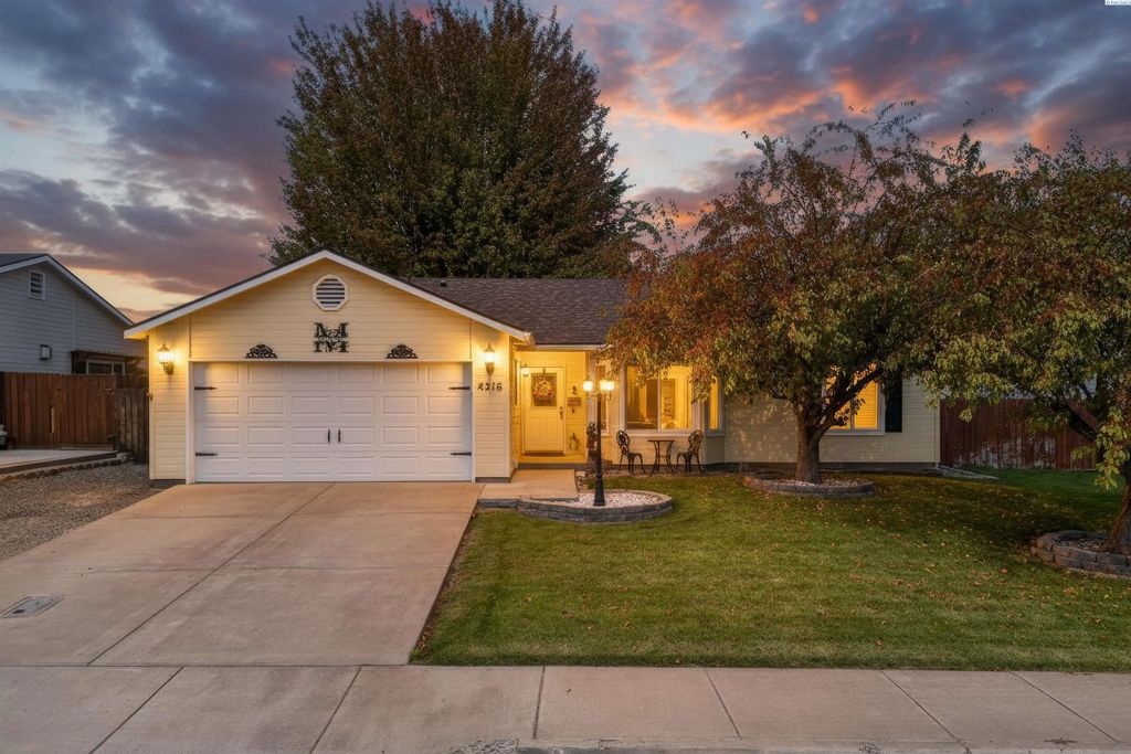 4316 W 8th Avenue, Kennewick