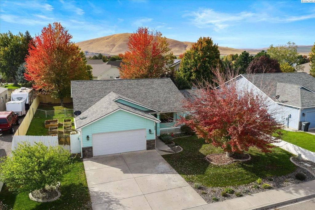 5401 Seahawk Drive, West Richland