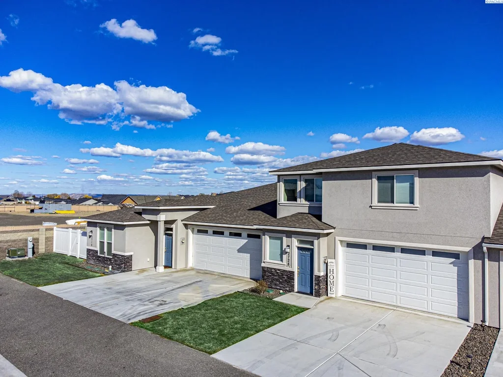 2728 Serenity Ct, West Richland