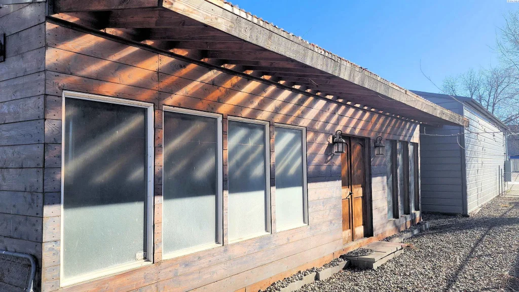 2107 E Mead, Yakima