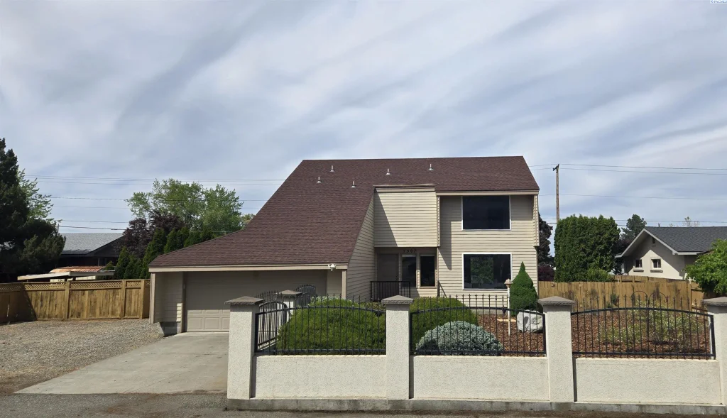 5307 W Irving Street, Pasco