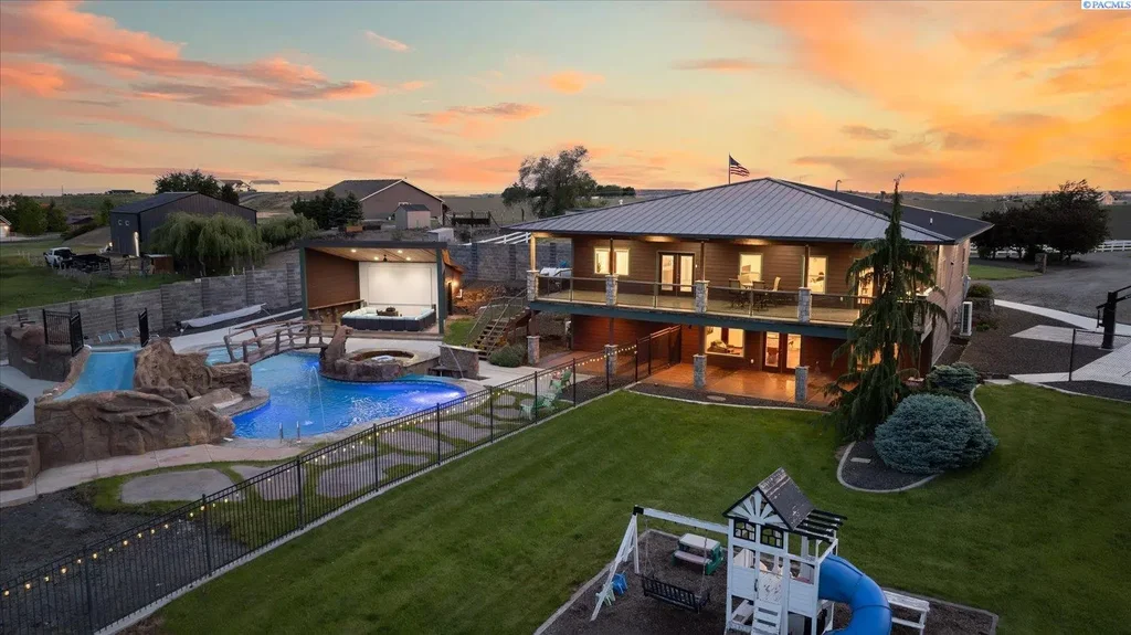 508 Hill Dr, Eltopia