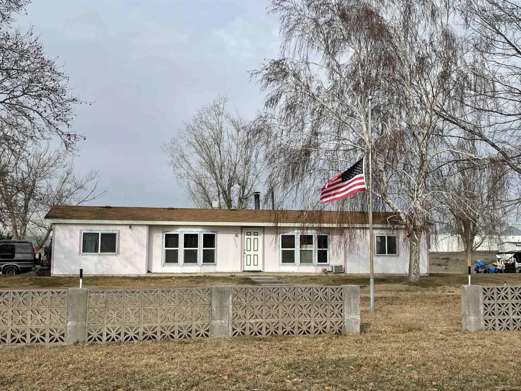 52704 E Christy Rd, Plymouth