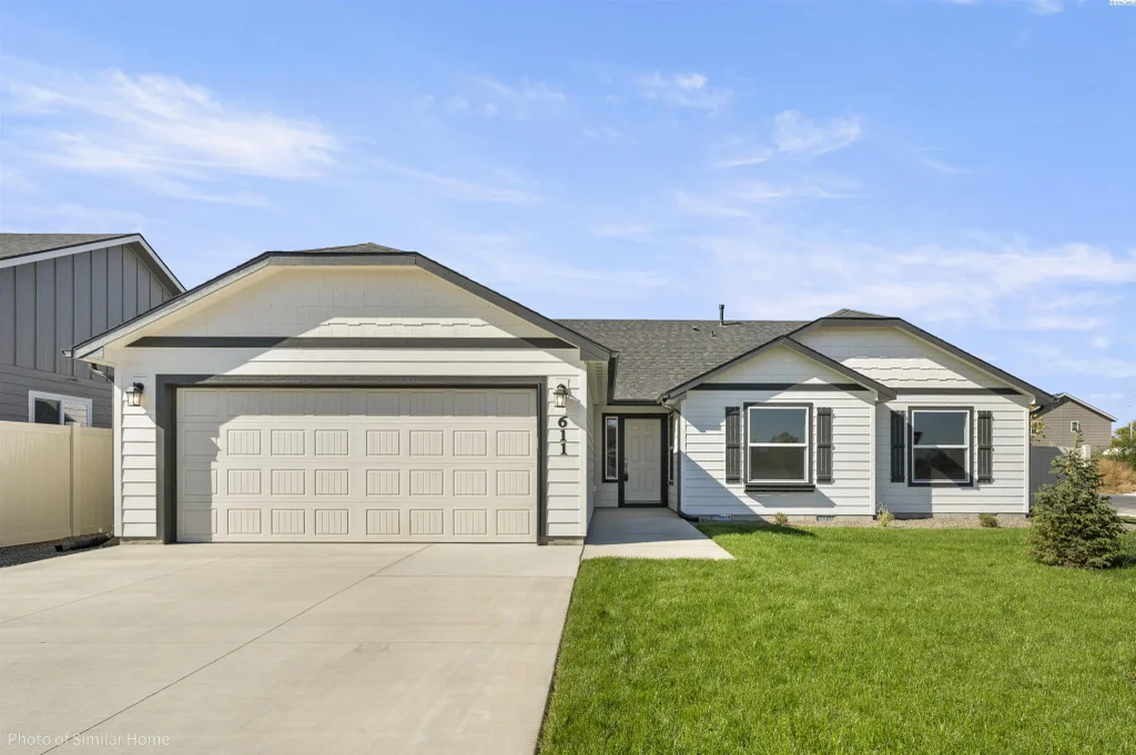 7054 W 25th Ave, Kennewick