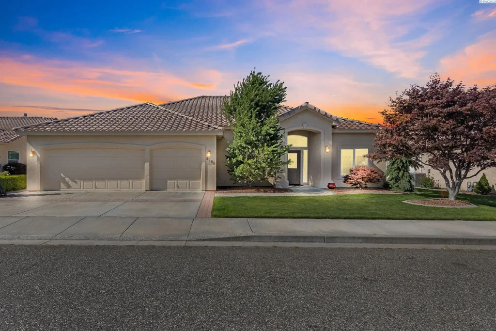 8906 W Rio Grande Ave, Kennewick