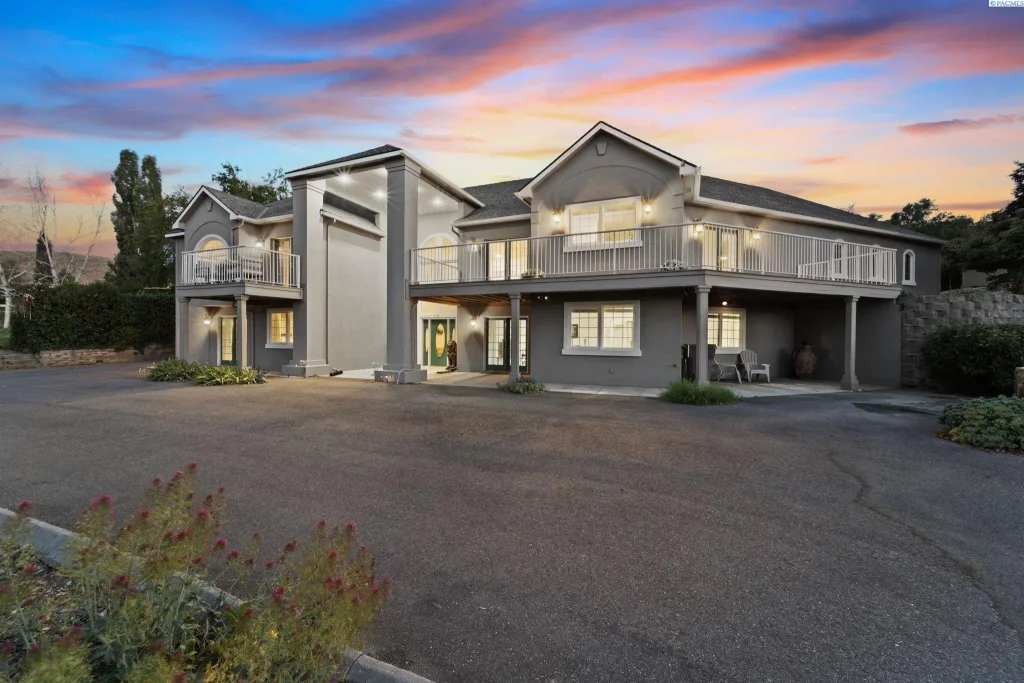 4949 Rau Lane, Richland