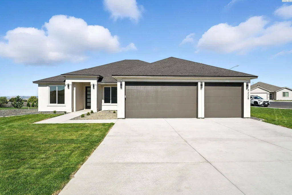 4228 Cowlitz Blvd., Richland