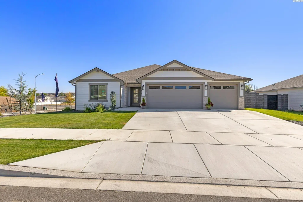 6419 W 32nd, Kennewick
