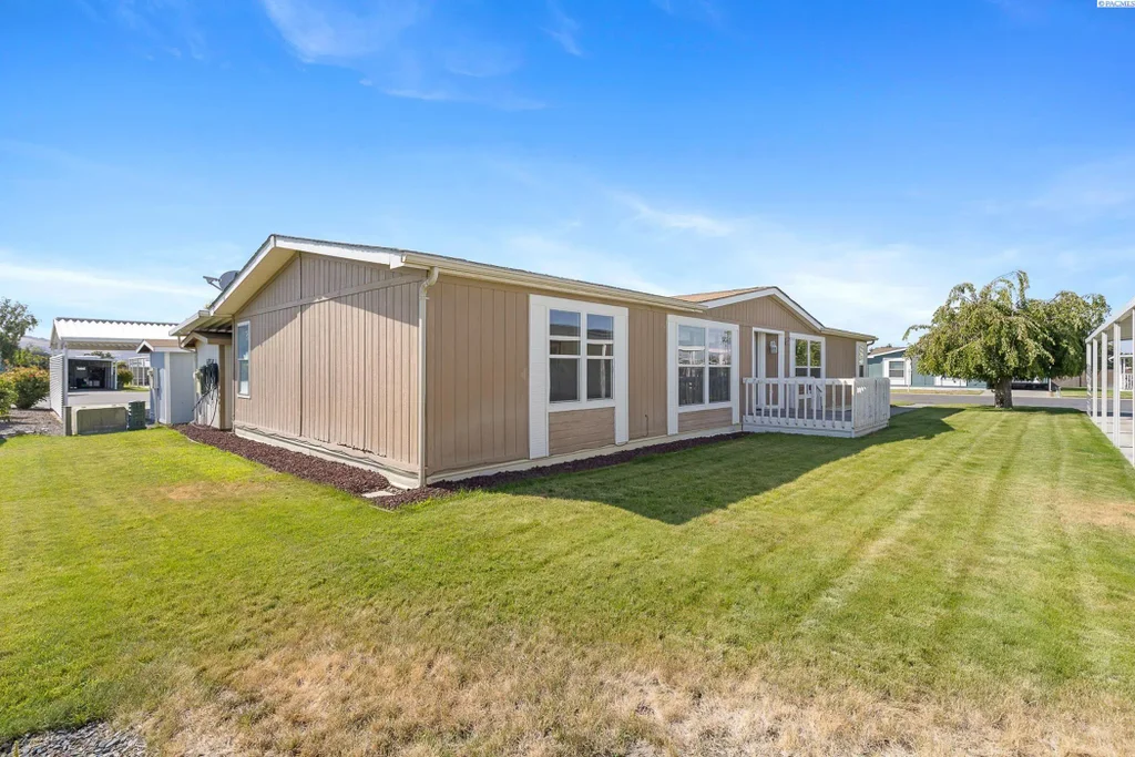 312 S Columbia Center Blvd. #89, Kennewick