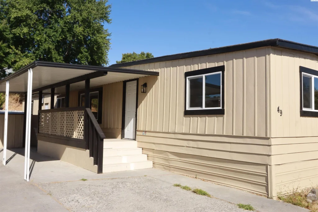 49 Galaxy Lane, Richland