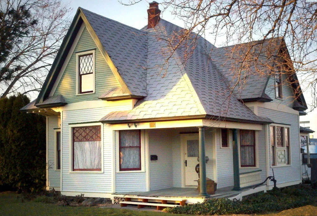 602 W Albany Avenue, Kennewick