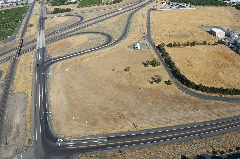 2236-2282 Frontier Road, Prosser