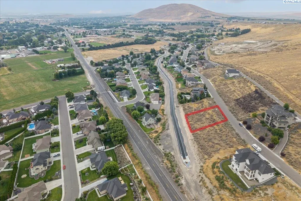 5330 Hershey Lane, West Richland