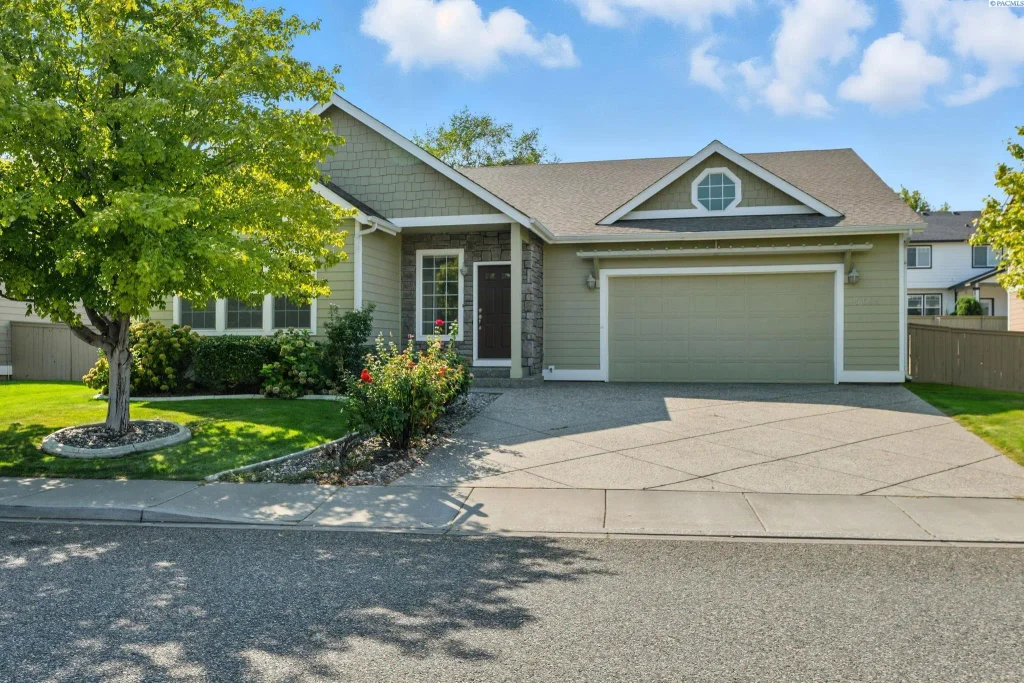 5605 W 14th Ave, Kennewick